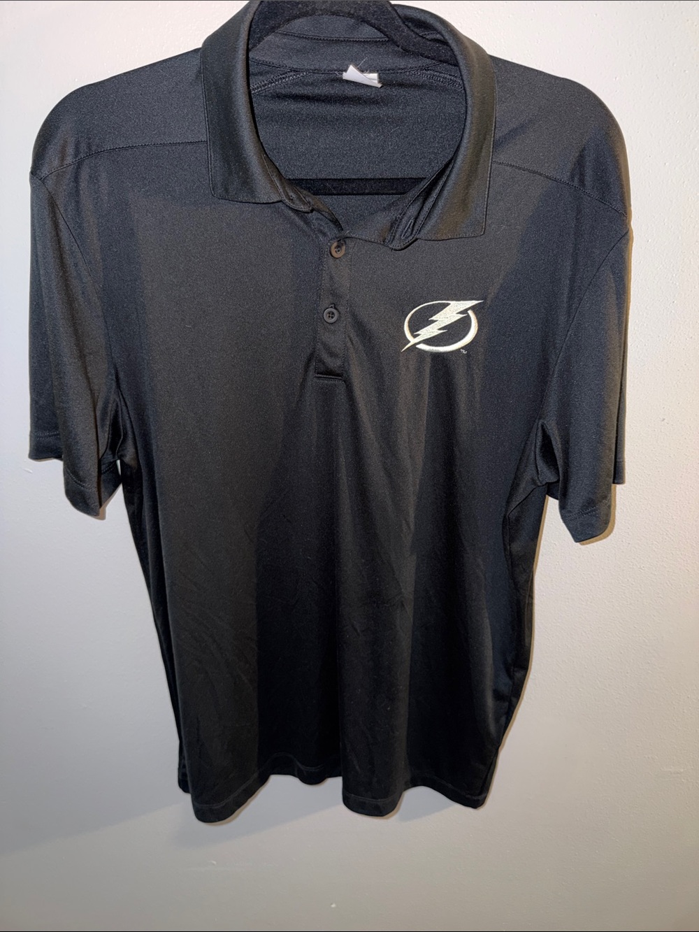Lightweight Men's Black Polo Shirt with Tampa Bay Lightning Logo Size L